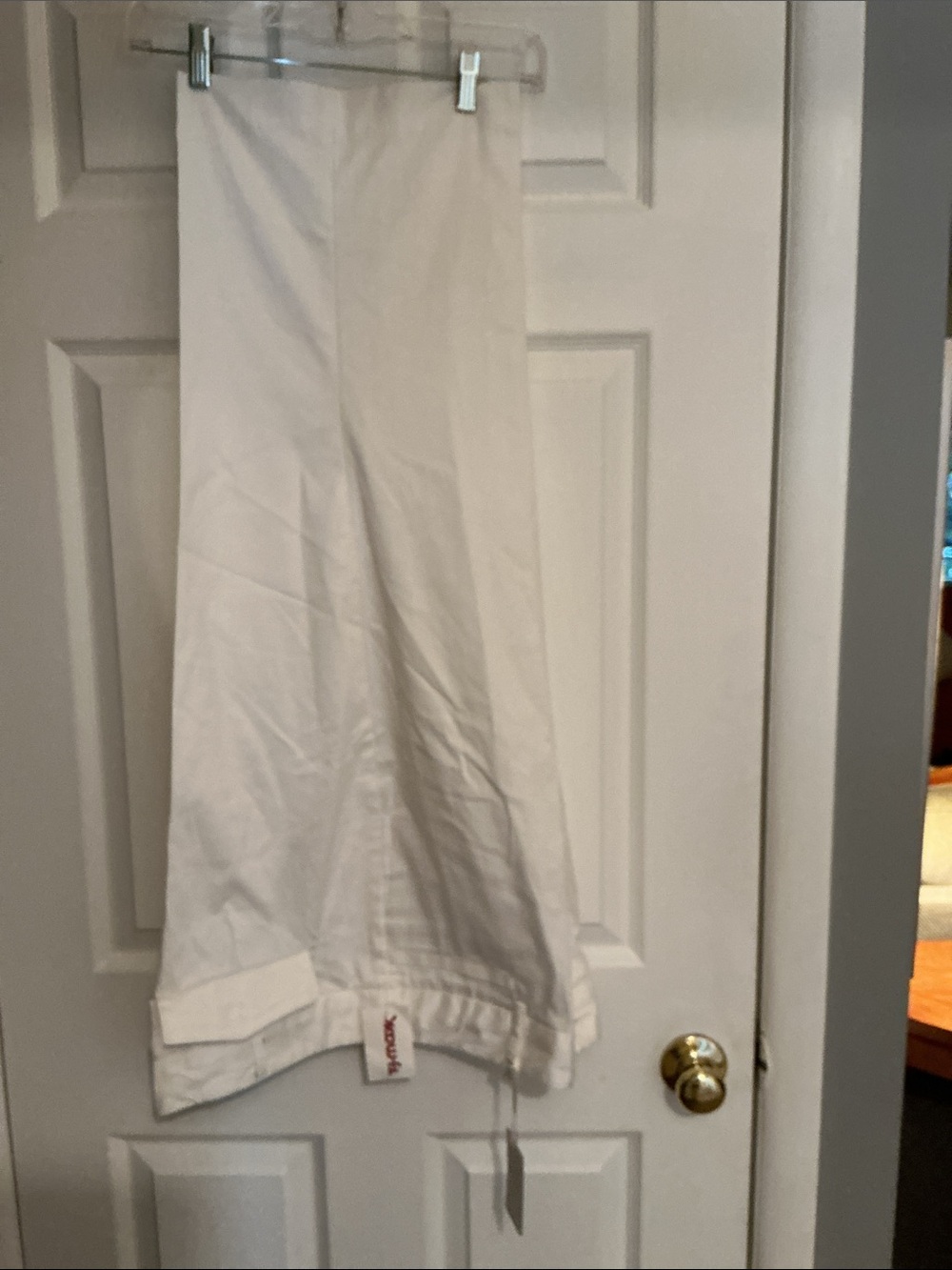 White Capris Pants
